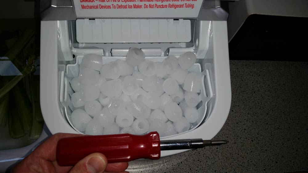 Ice maker bin Ice maker bin